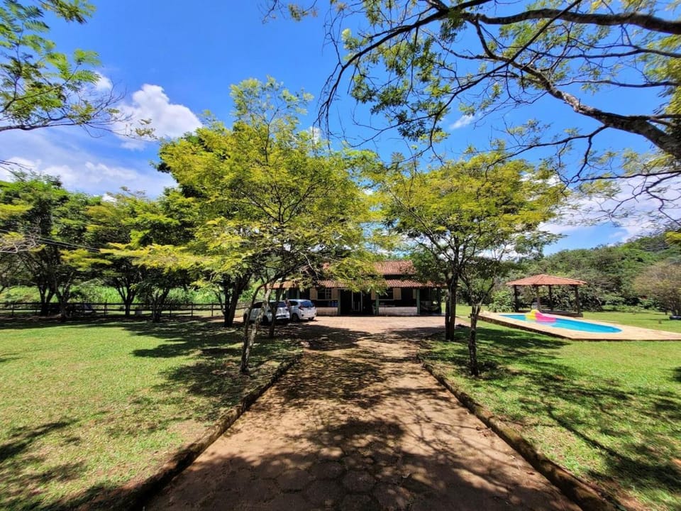 Sitio Esperança House in State of Minas Gerais, Brazil