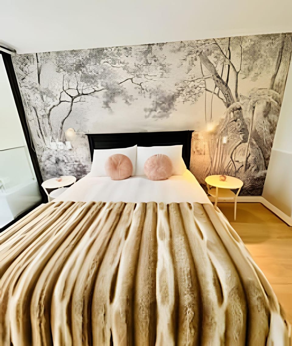 Bed, Bathroom, TV and multimedia, Photo of the whole room, Bedroom, Garden view, internet, wardrobe
