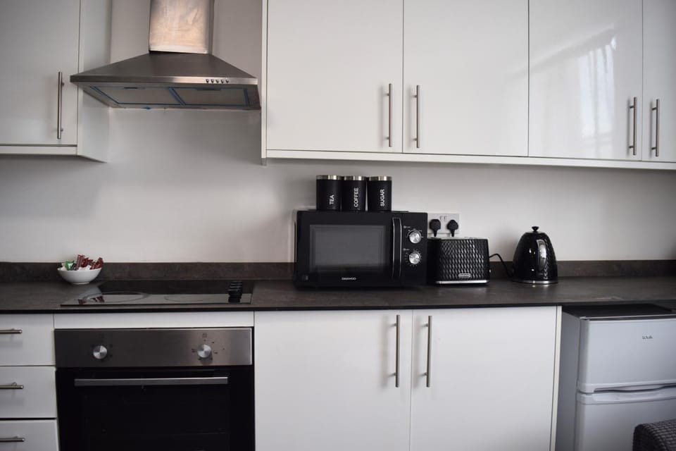 Ilkeston 2BR 3Bed Apartment w'Smart TV & WiFi Apartment in Amber Valley