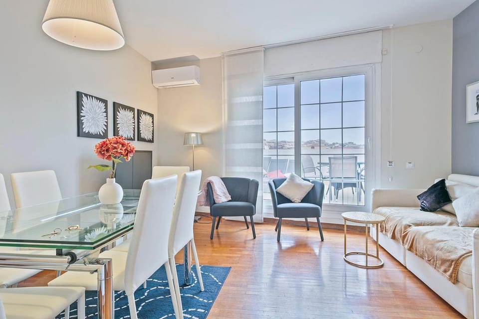 Sarria Attic Apartment in Barcelona