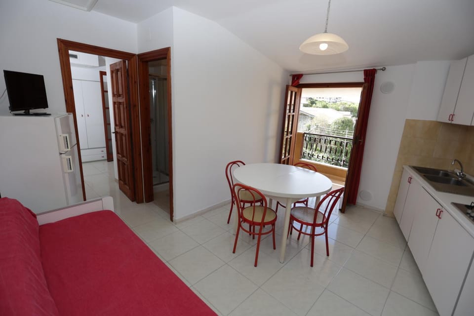 Living room, Lunch, kitchen