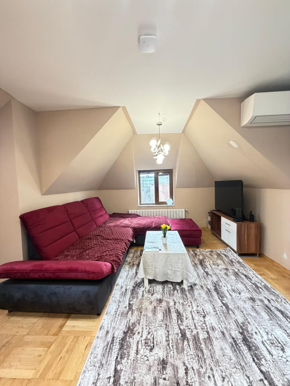 Communal lounge/ TV room