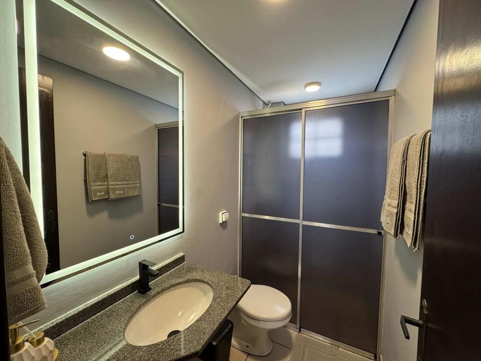 Studio UNI 102 - Unipar, Lago e Shopping Apartment in State of Paraná