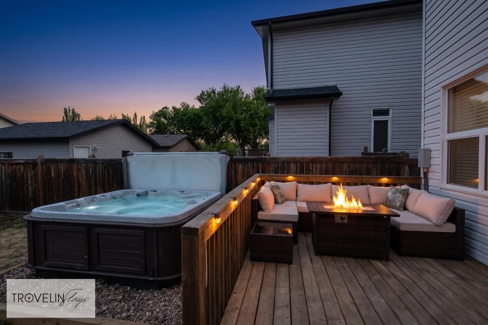 Patio, Hot Tub