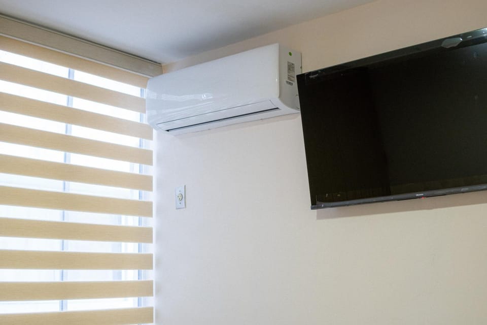 TV and multimedia, Bedroom, air conditioner