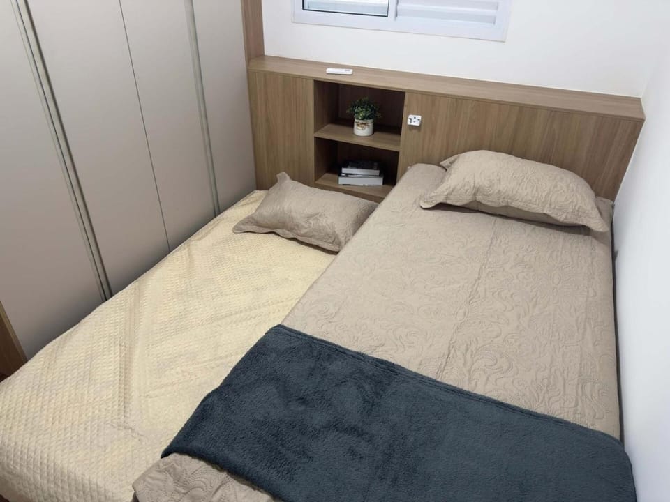 Apartamento beija flor piscina mercado e garagem Apartment in State of Paraná