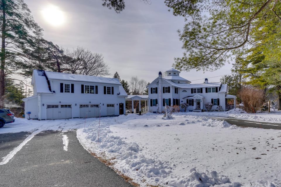 6 Mi to Tanglewood! High-End Lee Apartment Apartment in Lee