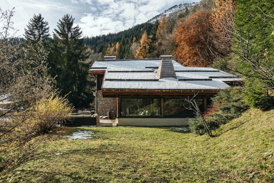 Peter Pan Chalet Luxe Sauna Jacuzzi Cinema Vue 180 Chalet in Les Houches