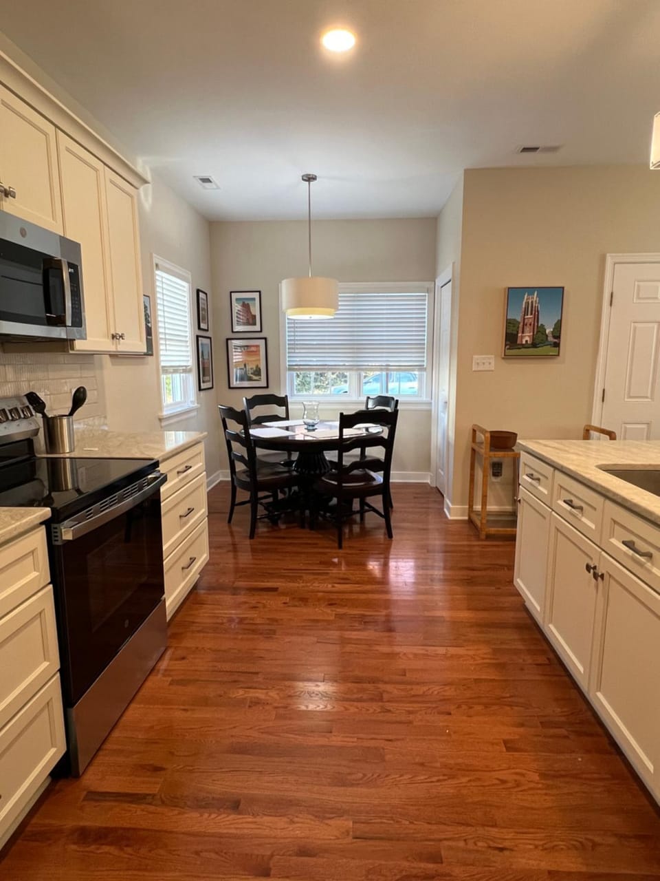 Dining area, kitchen