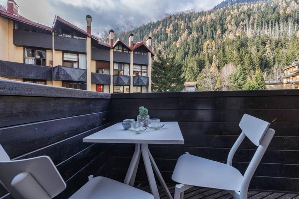Roca Cosy Duplex Grands Montets Parking Transports Apartment in Chamonix
