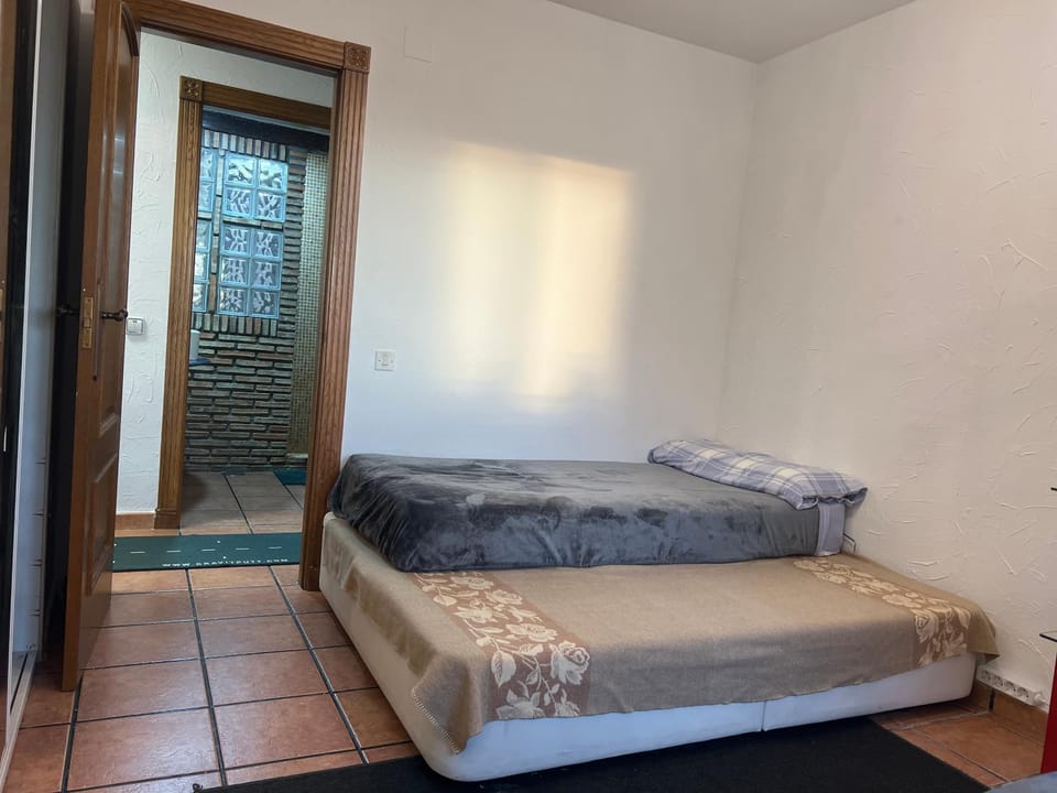 Habitación en San Vicente Apartment in Alicante