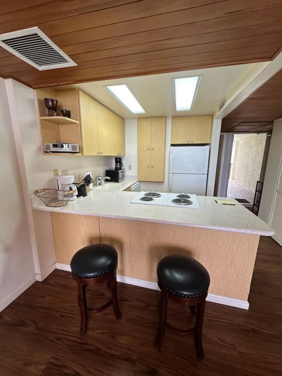Kitchen or kitchenette, oven, stove, toaster