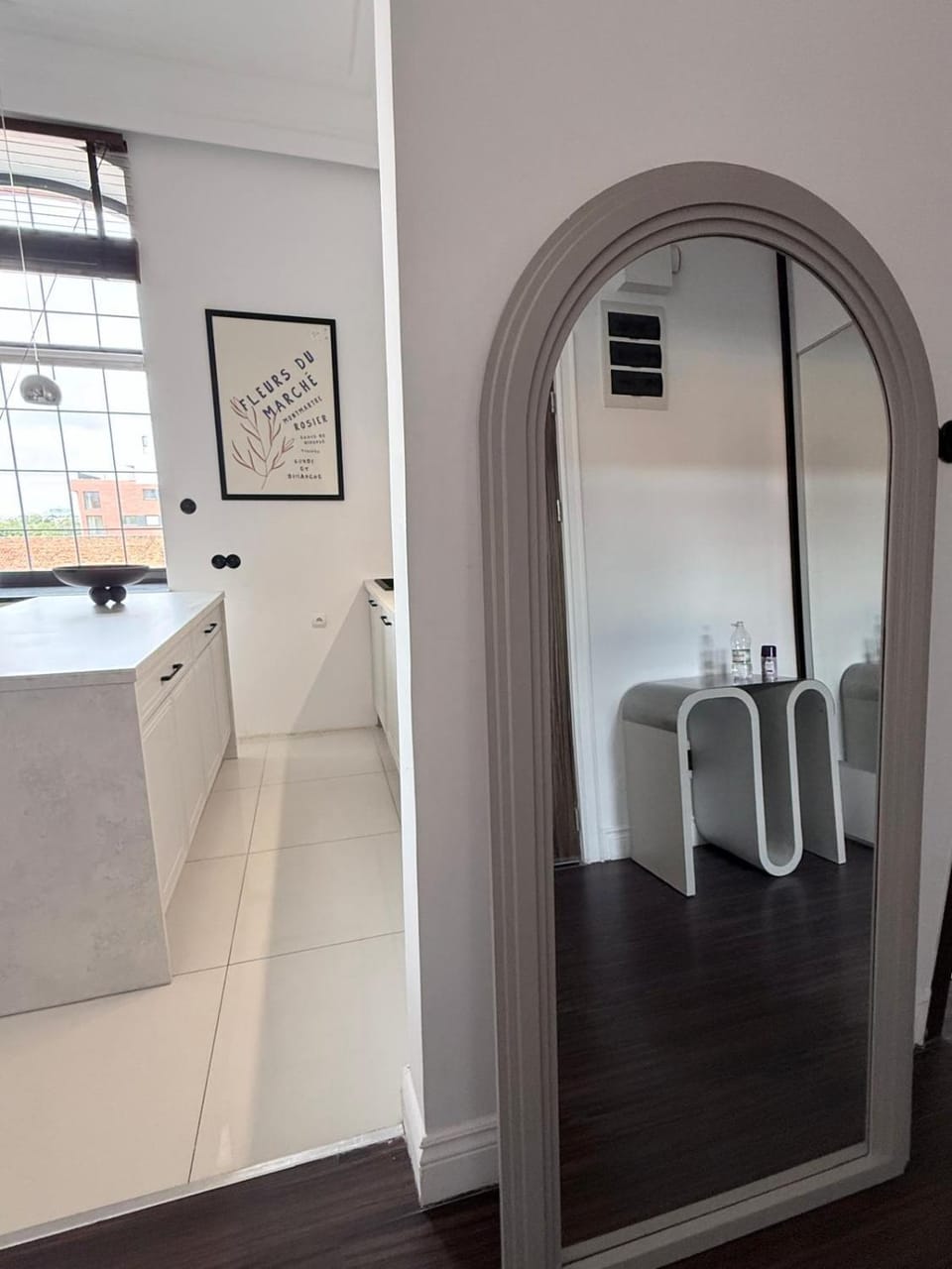 Apartament w centrum z parkingiem i klimatyzacja Apartment in Poland