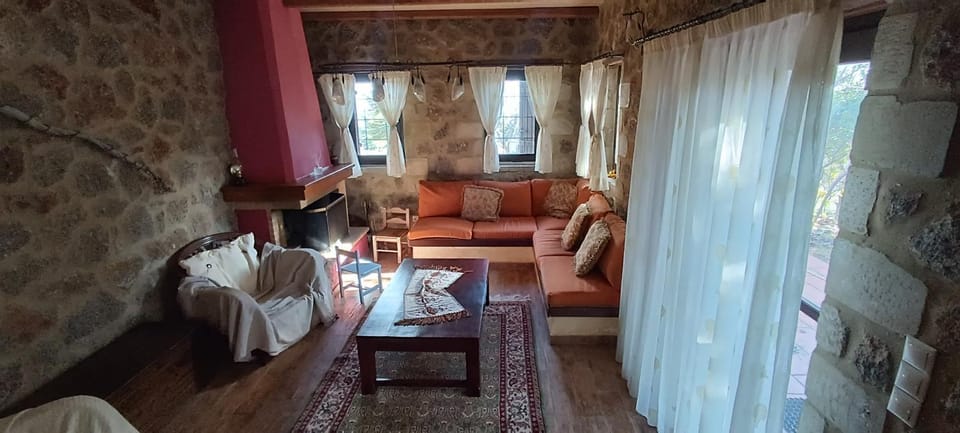 Αετόπετρα Villa in Peloponnese Region