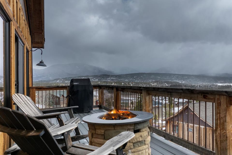 Winter, Balcony/Terrace, Mountain view, fireplace, furniture