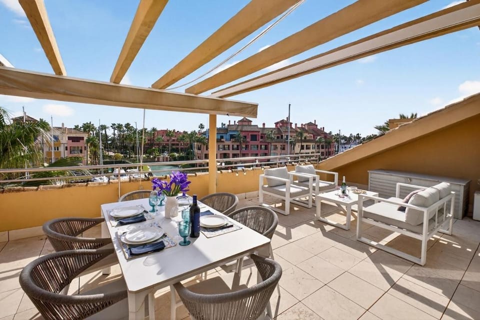Blue Horizon - Marina Sotogrande Apartment in Andalusia