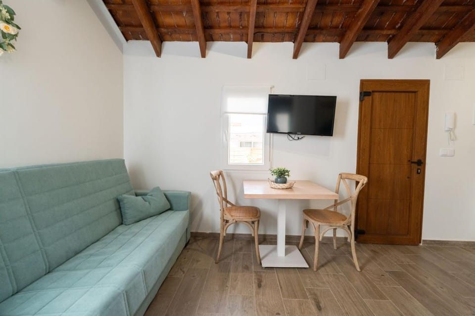 Living room, Lounge or bar