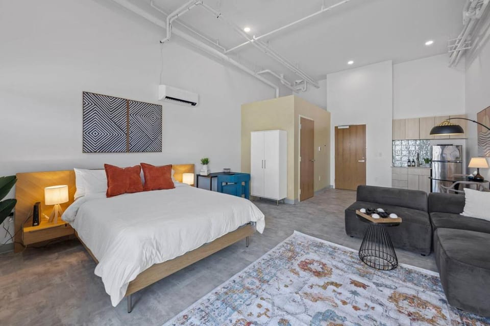 Studio | near Aquarium, Coolridge Park Apartment in Chattanooga