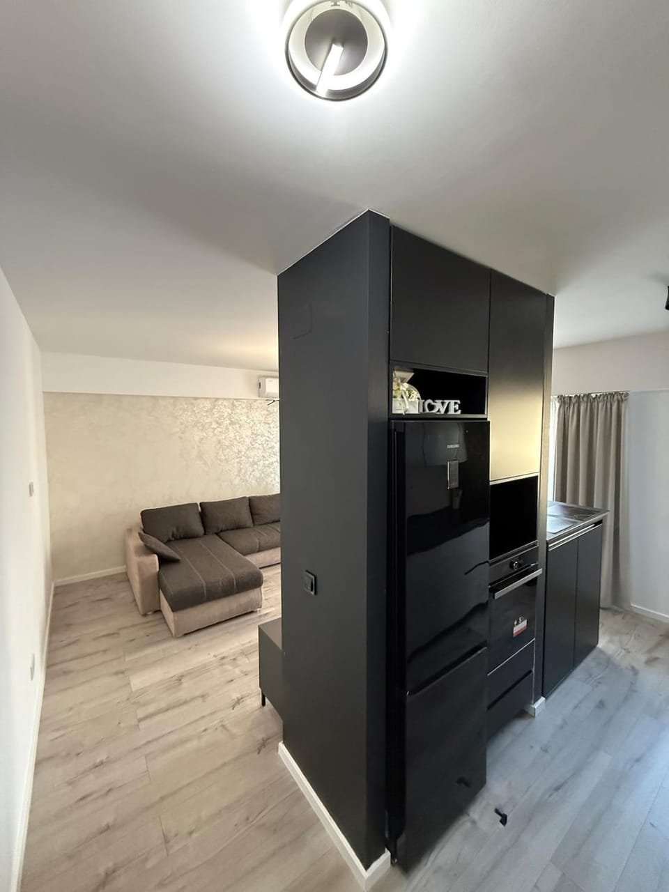 Living room, oven, kitchen