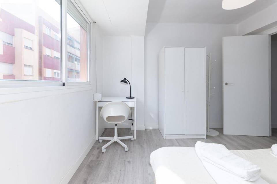 Bed, Photo of the whole room, Bedroom, wardrobe
