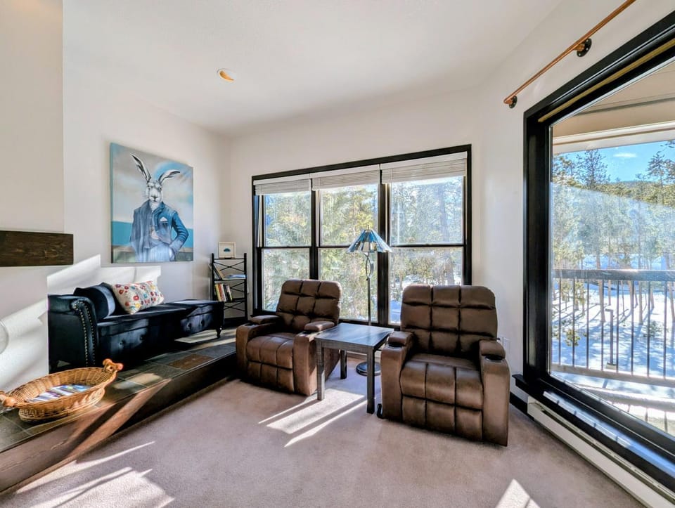 Quicksilver 1674 by SummitCove Lodging in Colorado House in Keystone