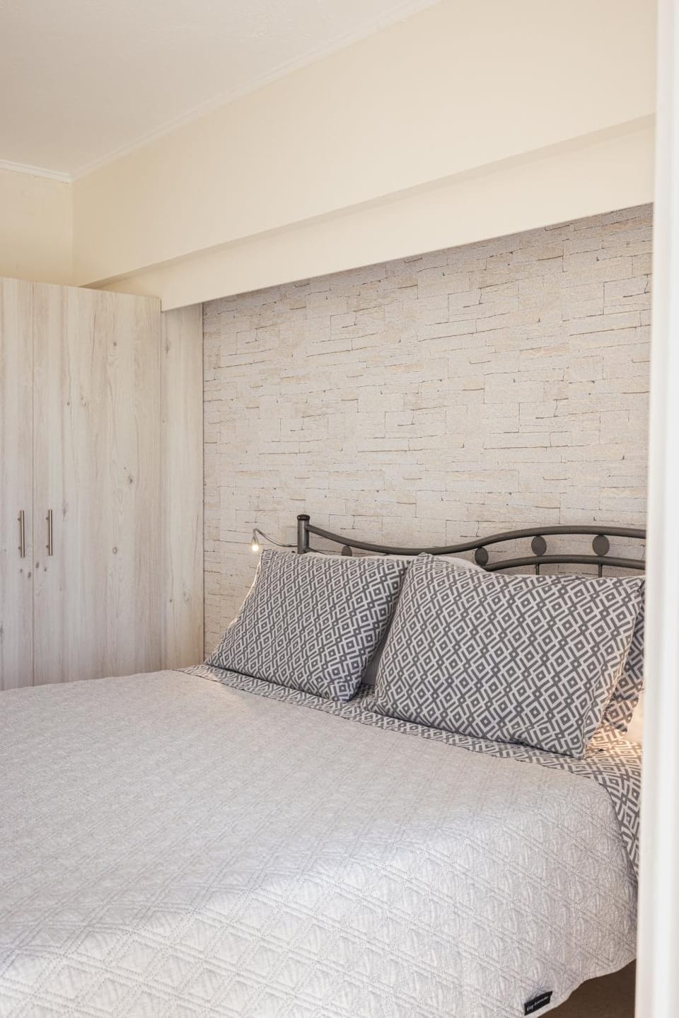 Bed, wardrobe