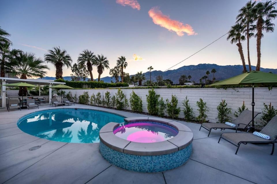 Hot Tub, Mountain view, Pool view, Swimming pool