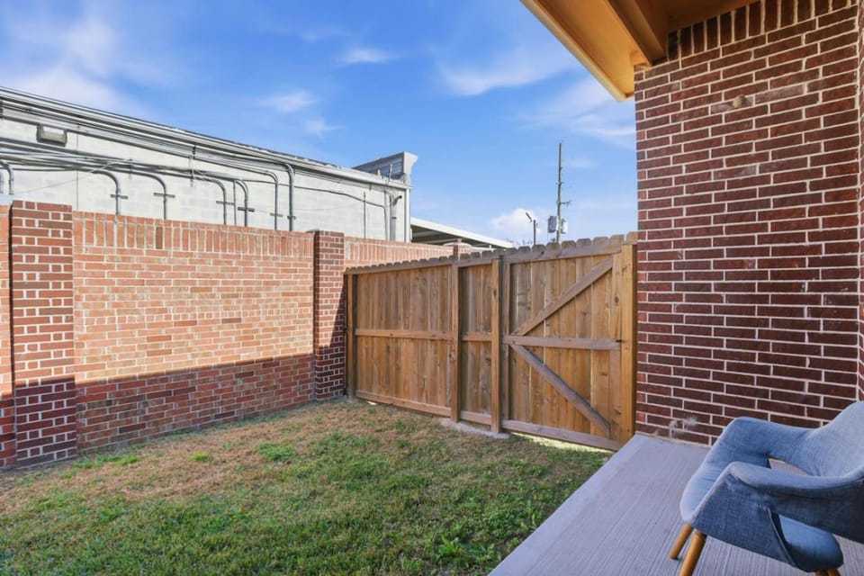 Patio, Garden, Other, Seating area, pet friendly