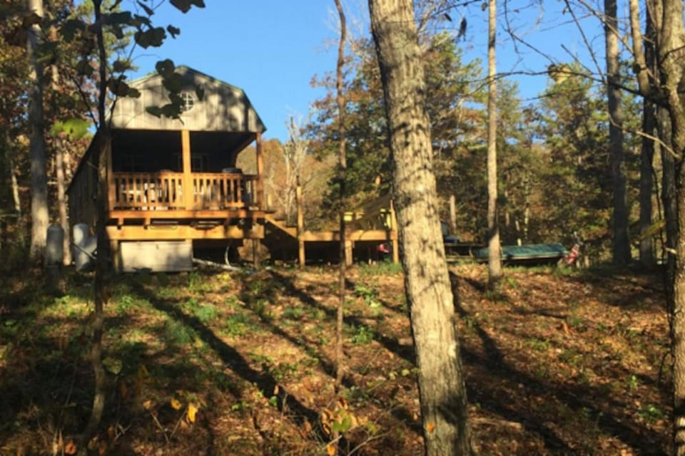 Secluded Ozarks Cabin in the woods Eminence MO Cabin in Current River