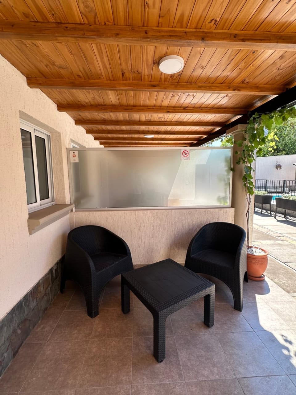 Day, Living room, Seating area