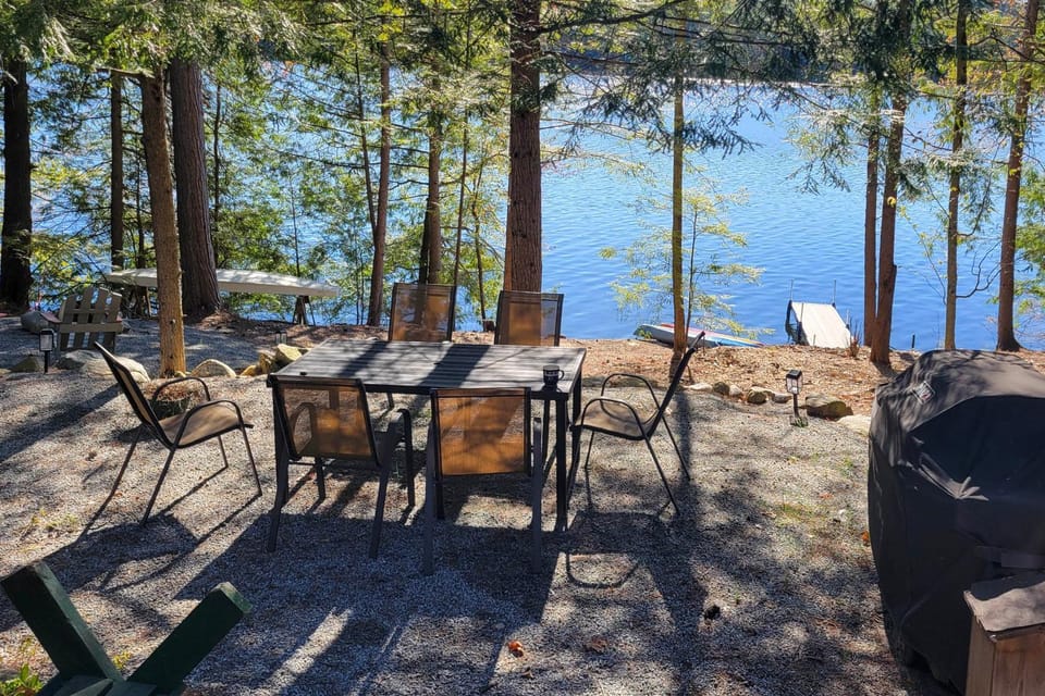 Private Dock & Beach! Lakefront, Fire Pit, Boats House in Capital District, NY, USA
