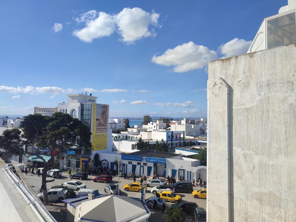 City view, Sea view