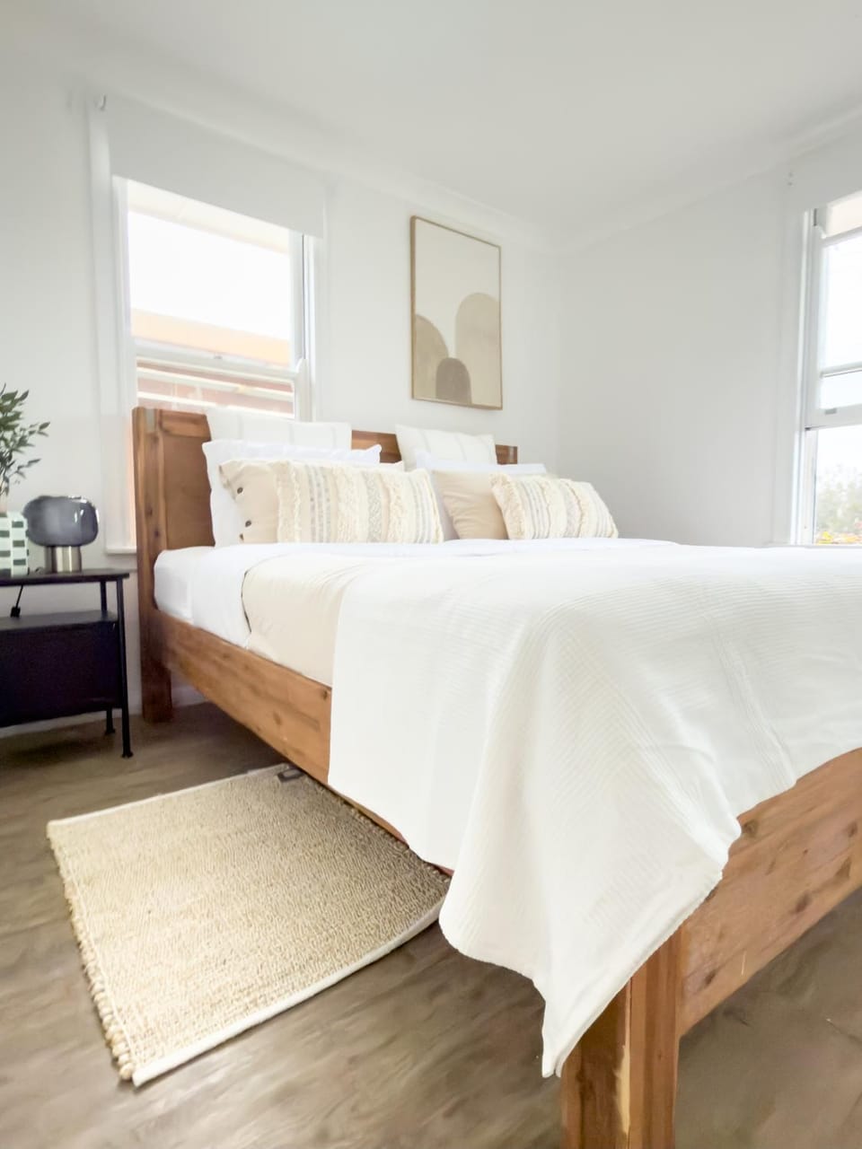 Lakefront Retreat - Pets- Parking - Games - Backyard House in Wollongong