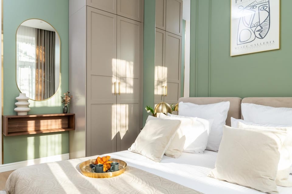 Bed, Decorative detail, Bedroom, heating, soundproof, towels, wardrobe
