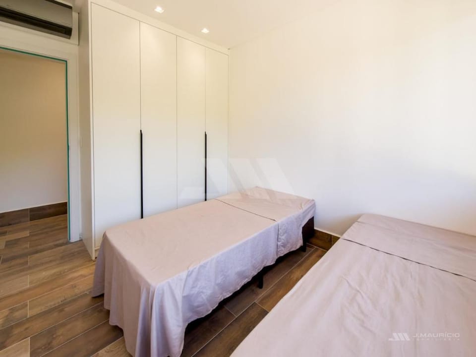 Casa Vivá Piscina Privativa, pertinho da Praia no Estaleirinho, wi-fi e 3 Suítes Climatizadas House in Balneário Camboriú