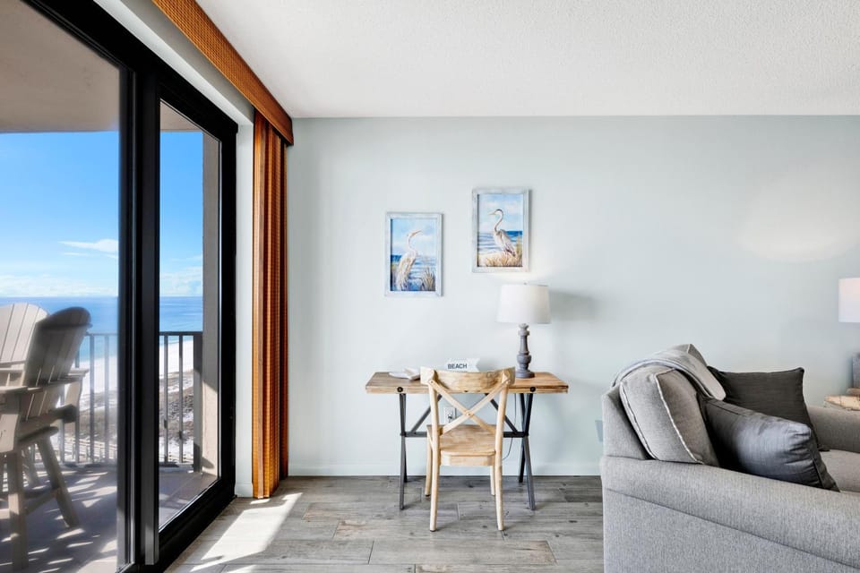 Phoenix X 902 House in Ono Island