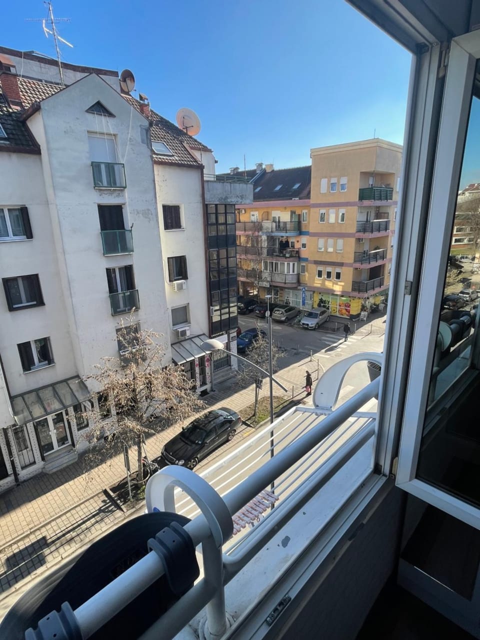 City view, Street view
