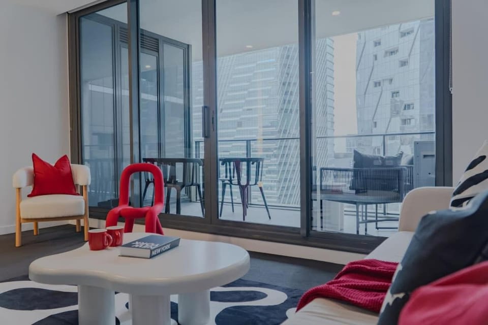 Spacious 2B2B - City Central Gym Pool Spencer St Apartment in Melbourne