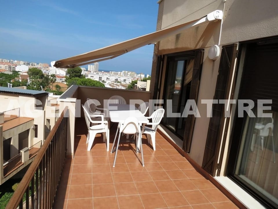 Apartamento 2 dormitorios con aire acondicionado, parking, cerca de playas - ES-389-17 Apartment in Peniscola
