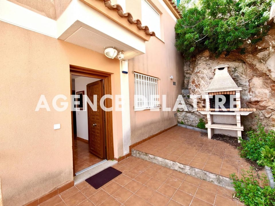 Apartamento con garaje privado, aire acondicionado, Wi-Fi, 3 habitaciones, Peñíscola. - ES-389-24 Apartment in Peniscola