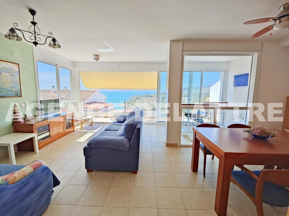 Dúplex con jardín y piscina compartida en Peñíscola - ES-389-23 Apartment in Peniscola