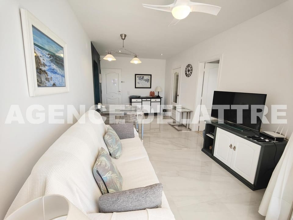Apartamento con aire acondicionado y Wi-Fi en Peñíscola - ES-389-28 Apartment in Peniscola