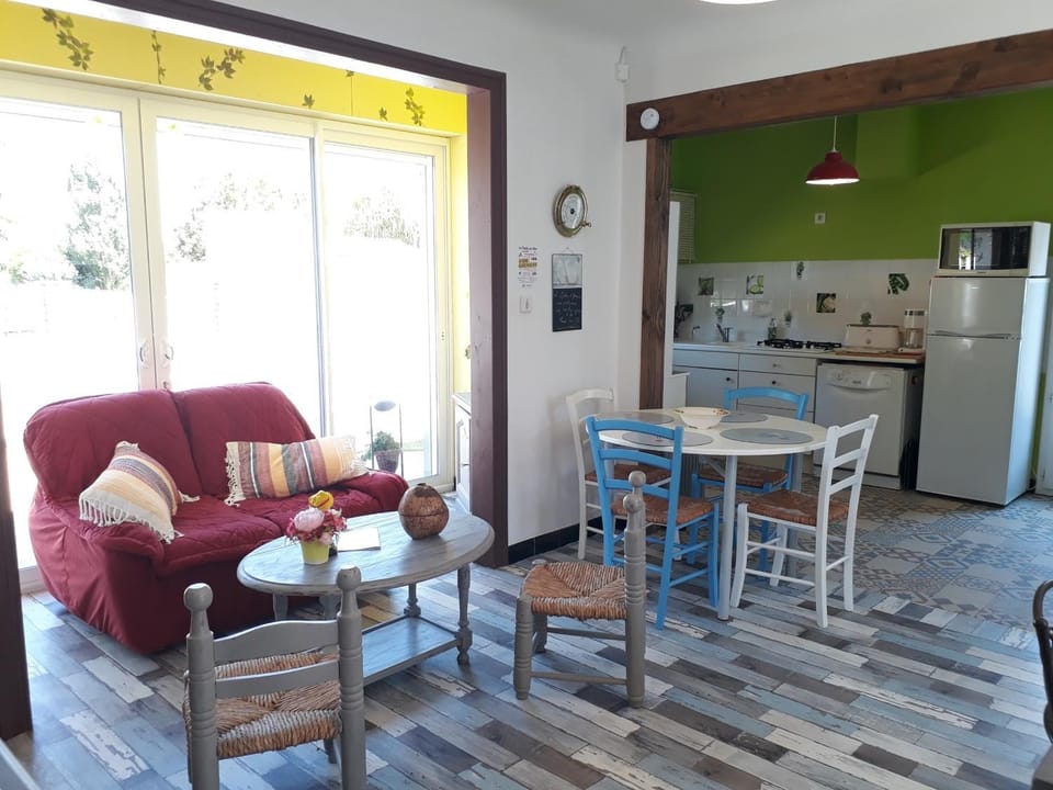 Maison 6 couchages près centre-ville La Faute sur Mer, animaux admis - FR-1-194-430 House in La Faute-sur-Mer