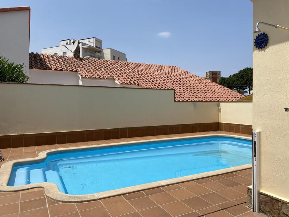 Casa Familiar con Piscina Privada en Torroella de Montgrí, Cerca de la Playa - HISP-7-44 Villa in L'Escala