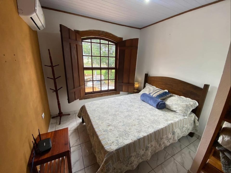Bed, View (from property/room), Photo of the whole room, Bedroom, air conditioner