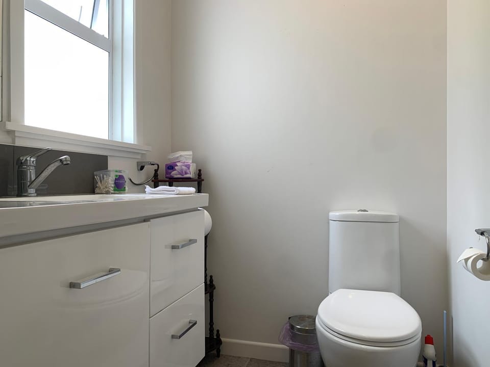 Toilet, Bathroom