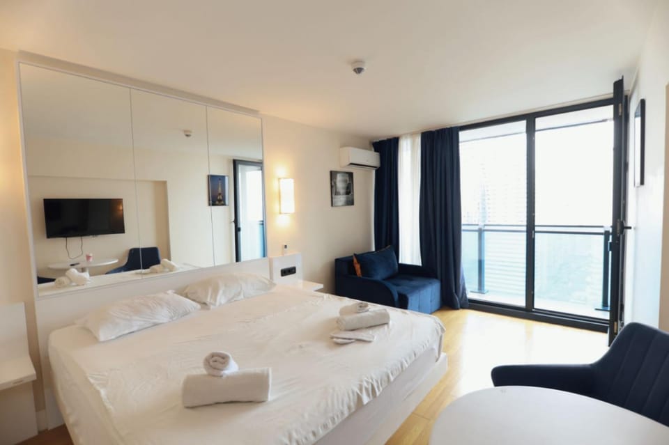 Batumi Sunset Shore Suites Apartment in Batumi
