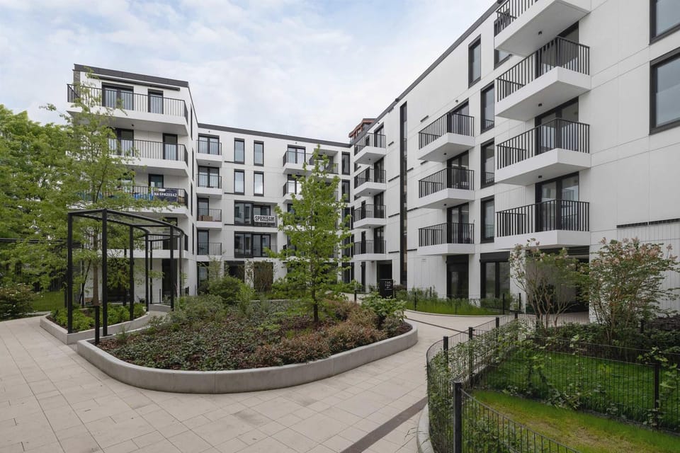 Property building, Garden