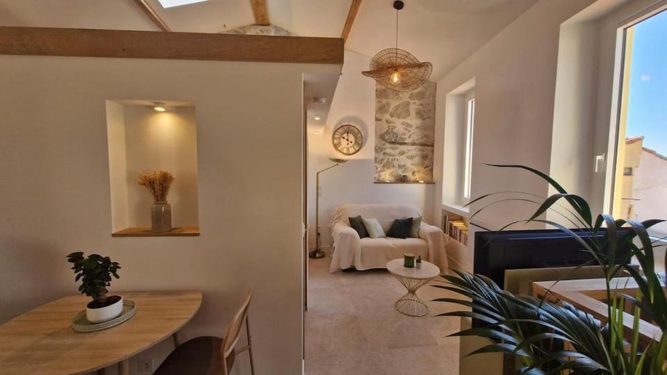 2p atypique et lumineux - Vieille ville de Menton Apartment in Menton