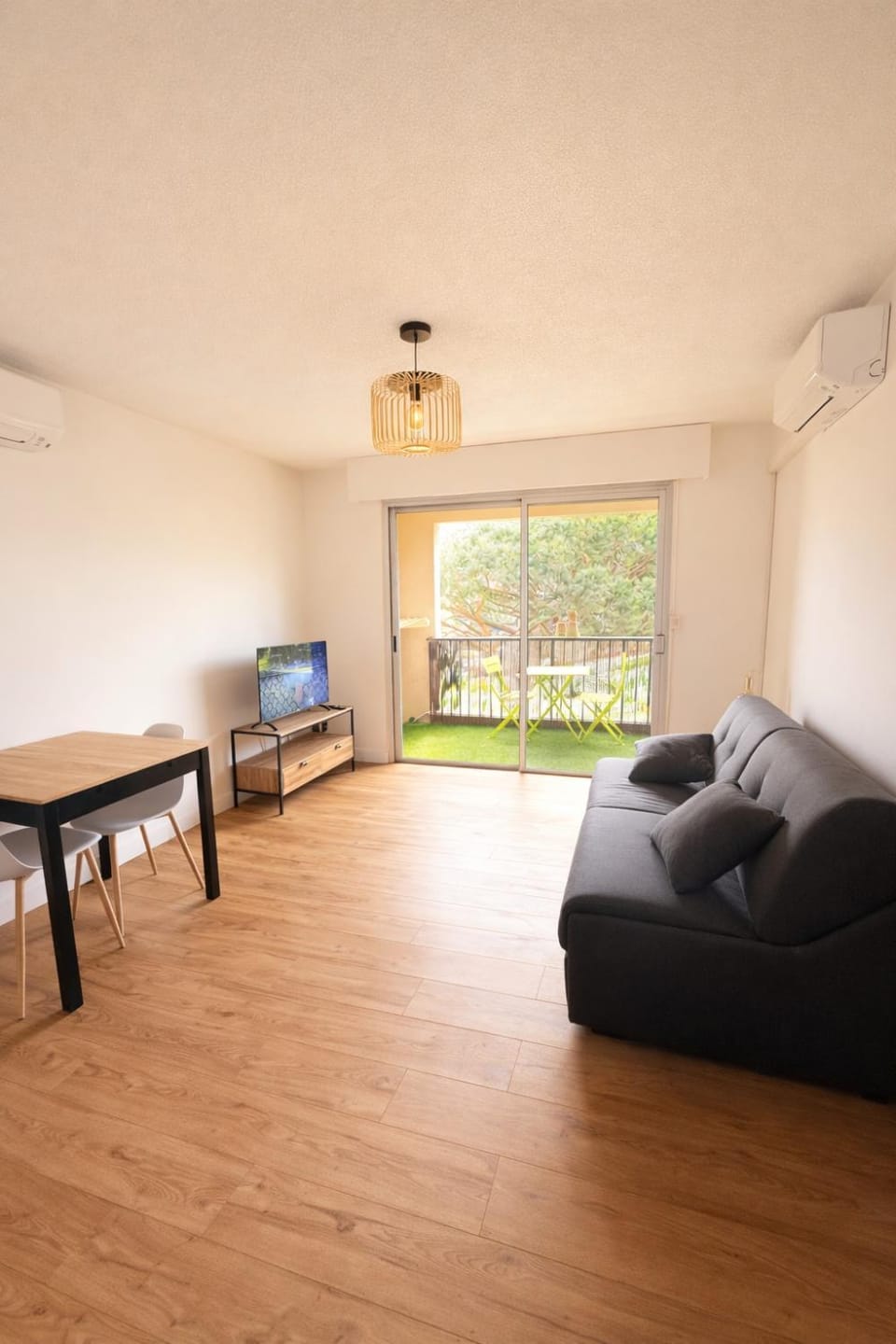 Cozy studio in Calvi Beach 2 min walk parking Apartment in Calvi